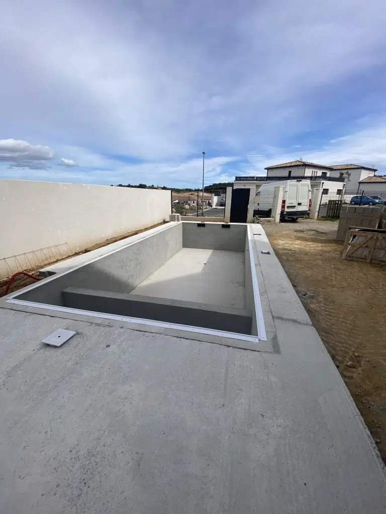 Construction piscine Narbonne – Piscine sur-mesure et garantie décennale 5 Construction piscine Narbonne