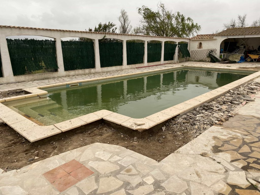 Rénovation de piscine à Narbonne 30 svg%3E