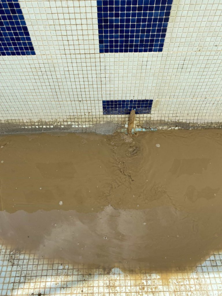 Rénovation de piscine à Narbonne 31 svg%3E